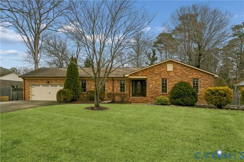 Photo of 504 Meadowfield Road, Yorktown, VA 23692 (MLS # 2605248)