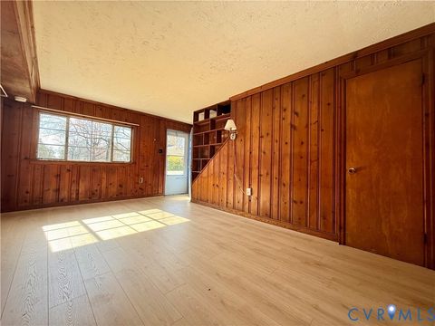 Tiny photo for 406 Bradsher Avenue #A, Colonial Heights, VA 23834 (MLS # 2605468)