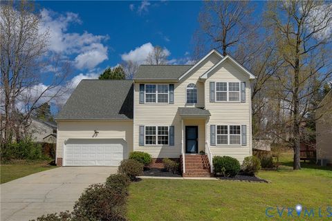 Photo of 13613 Laketree Drive, Chester, VA 23831 (MLS # 2606008)