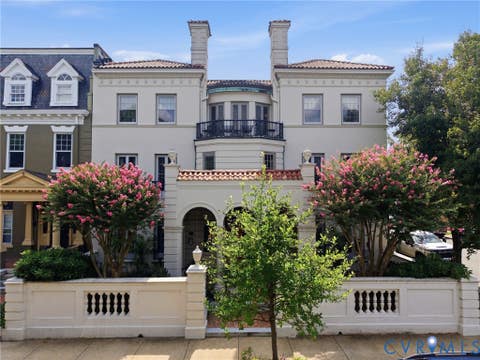 Photo of 2235 Monument Avenue #U8, Richmond, VA 23220 (MLS # 2621720)
