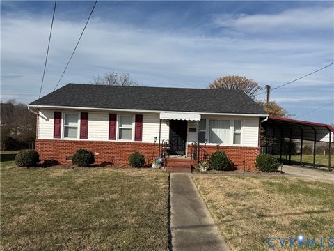 Photo of 904 Augusta Avenue, Petersburg, VA 23803 (MLS # 2603250)