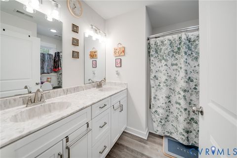 Tiny photo for 1124 Cheaneys Bridge Road, Dunnsville, VA 22454 (MLS # 2604319)