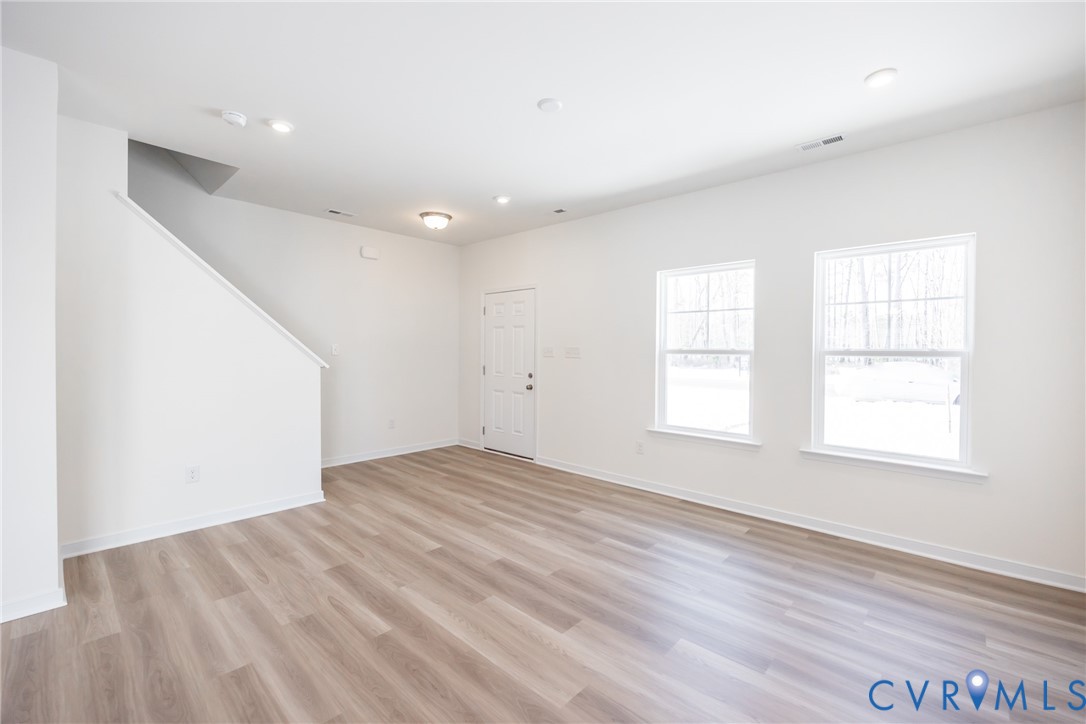 245 Whiteside Road