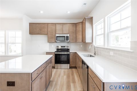 Tiny photo for 245 Whiteside Road, Sandston, VA 23150 (MLS # 2611809)
