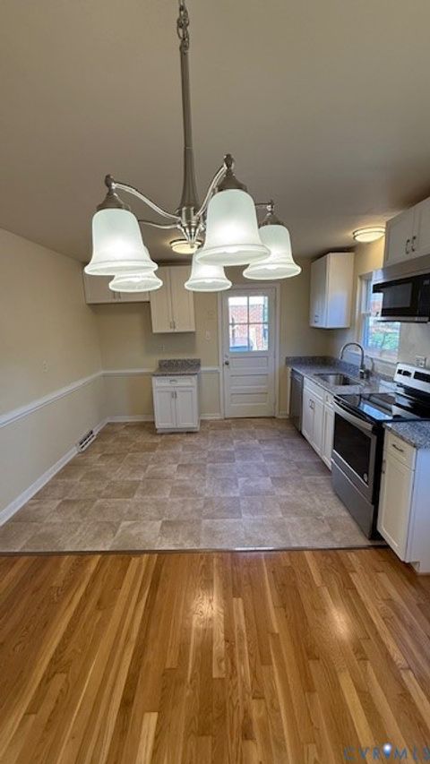 Tiny photo for 501 Faye Street, Richmond, VA 23225 (MLS # 2612427)