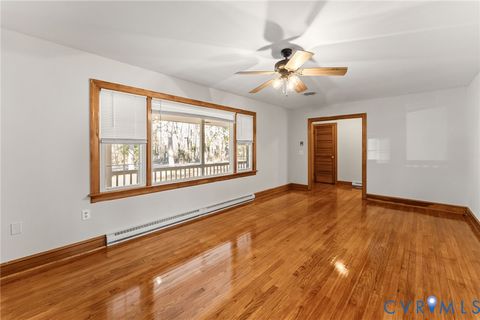 Tiny photo for 2580 Jefferson Avenue, Victoria, VA 23974 (MLS # 2600096)