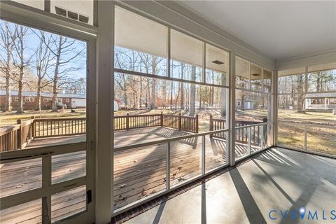 Tiny photo for 2580 Jefferson Avenue, Victoria, VA 23974 (MLS # 2600096)