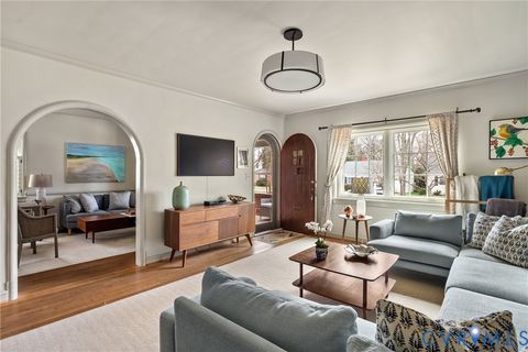 Tiny photo for 4516 Stuart Avenue, Richmond, VA 23221 (MLS # 2605596)