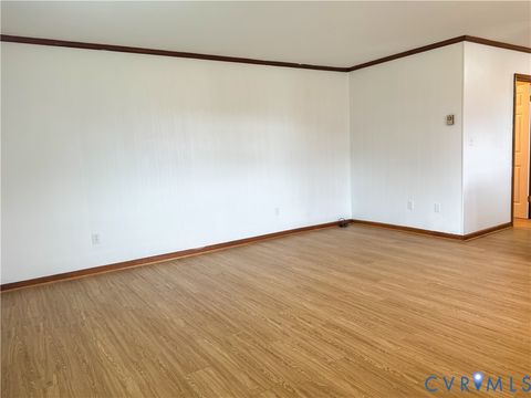 Tiny photo for 101 Lyons Avenue, Colonial Heights, VA 23834 (MLS # 2533900)