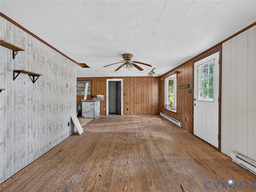 64 Lakeside Drive