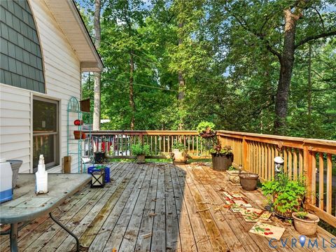 Tiny photo for 64 Lakeside Drive, Columbia, VA 23038 (MLS # 2619781)