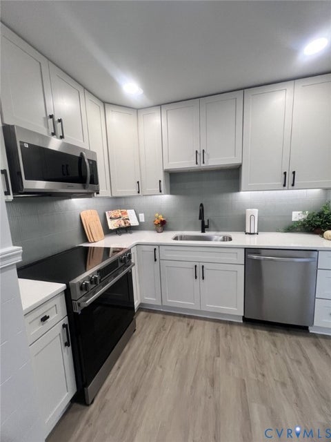 Tiny photo for 404 Ivey Avenue, Colonial Heights, VA 23834 (MLS # 2628174)