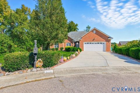 Photo of 520 Cobblestone Drive, Hopewell, VA 23860 (MLS # 2530801)