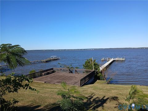Tiny photo for 393 Daingerfield Road, Tappahannock, VA 22560 (MLS # 2529437)