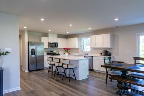 Tiny photo for 318 Pointers Drive, West Point, VA 23181 (MLS # 2615199)
