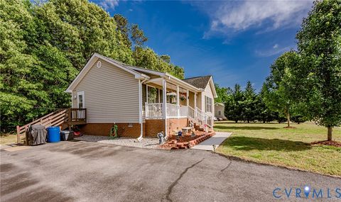 Tiny photo for 4201 Kenneth Drive, North Dinwiddie, VA 23803 (MLS # 2611507)