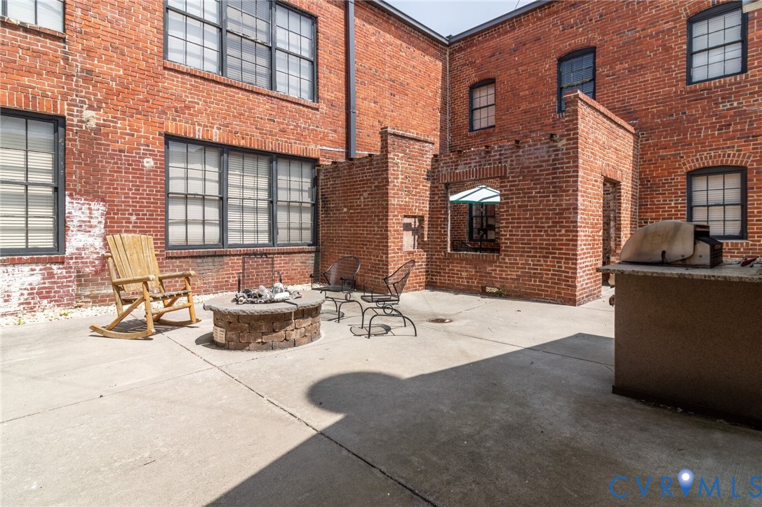 1131 Commerce Street