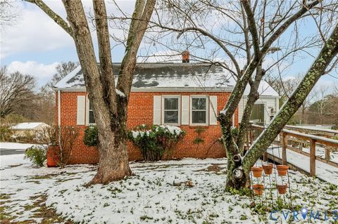 Tiny photo for 6424 W Grace Street, Henrico, VA 23226 (MLS # 2532573)