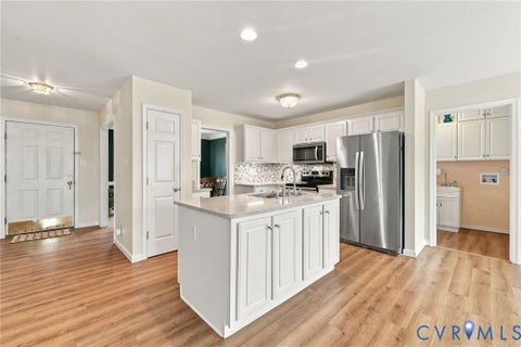 Tiny photo for 244 Huntsman Road, Sandston, VA 23150 (MLS # 2626057)