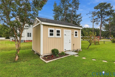 Tiny photo for 244 Huntsman Road, Sandston, VA 23150 (MLS # 2626057)