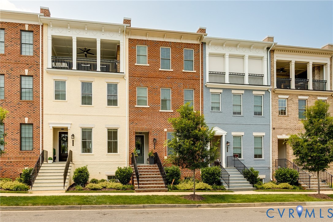 347 Becklow Avenue