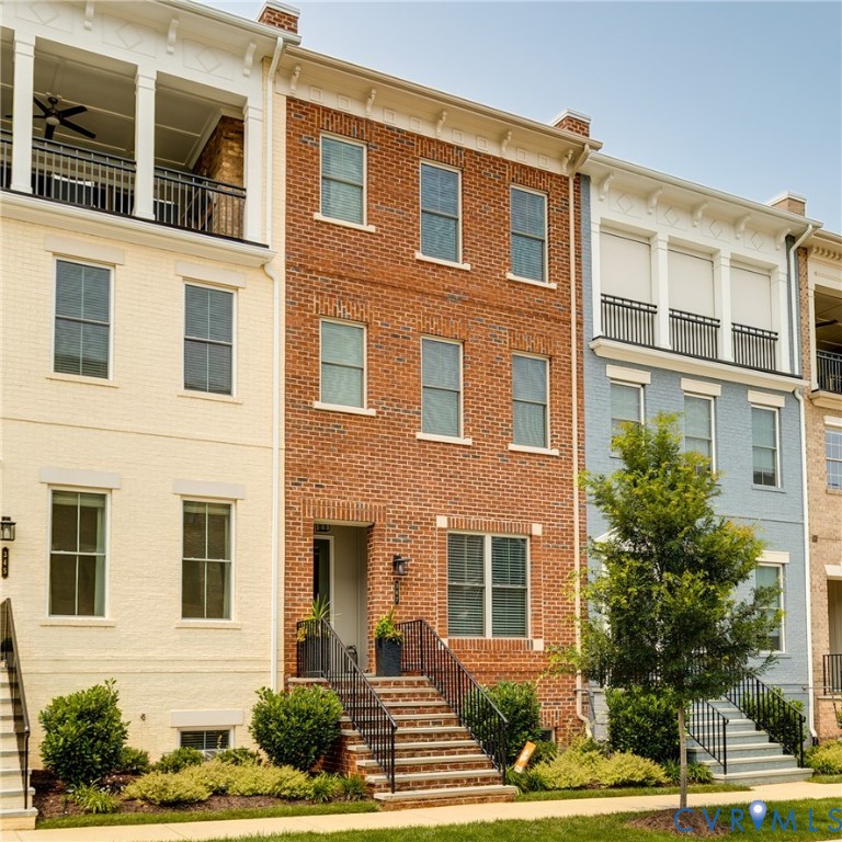347 Becklow Avenue