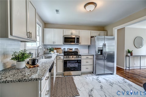Tiny photo for 5408 Tacoma Street, Henrico, VA 23230 (MLS # 2626374)