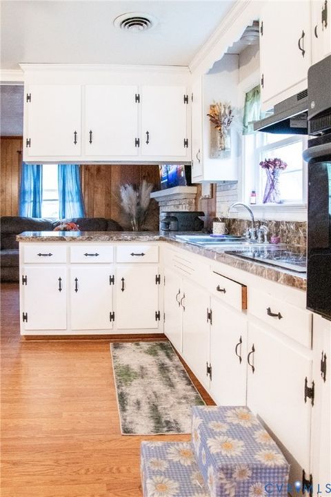 Tiny photo for 8004 Arnoka Road, Mechanicsville, VA 23111 (MLS # 2609243)