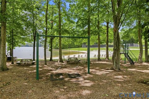 Tiny photo for 10907 Green Leaf Run, Spotsylvania, VA 22551 (MLS # 2604171)