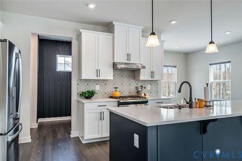 Tiny photo for 10907 Green Leaf Run, Spotsylvania, VA 22551 (MLS # 2604171)