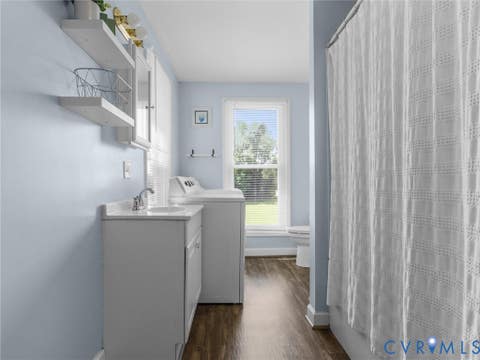 Tiny photo for 100 Indian Oak Avenue, Crewe, VA 23930 (MLS # 2621650)