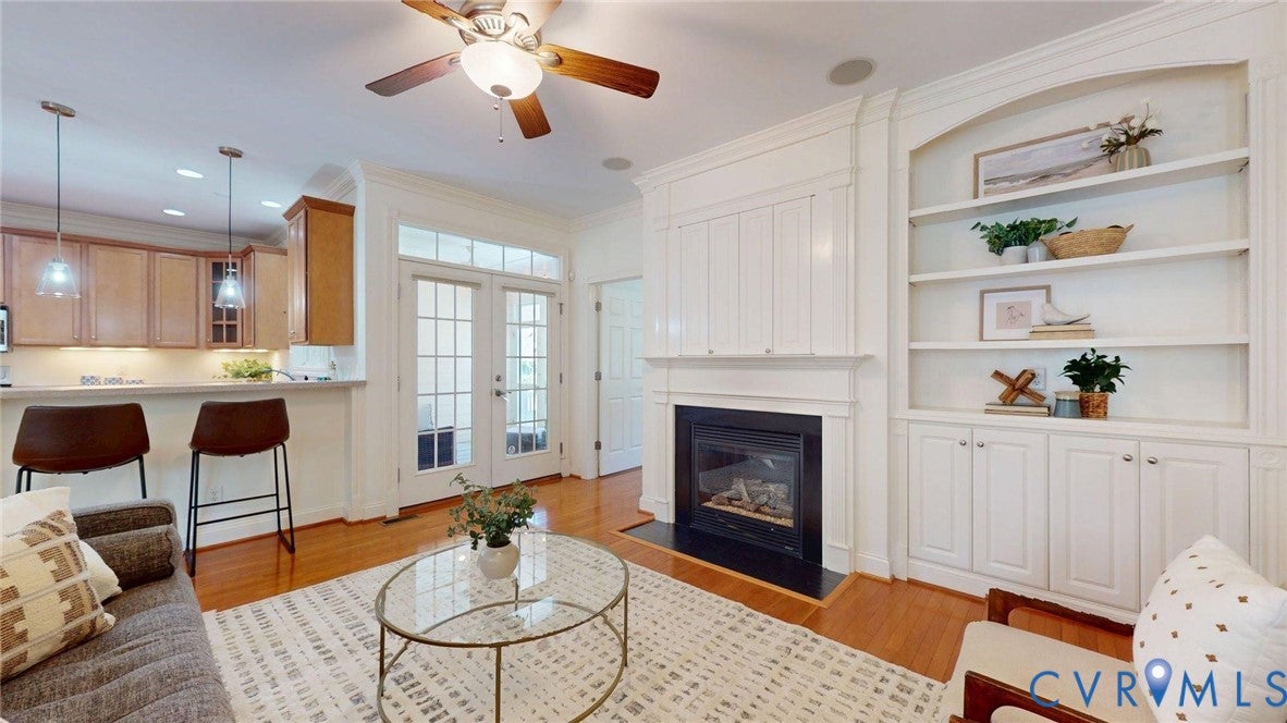 9037 Amberhill Loop