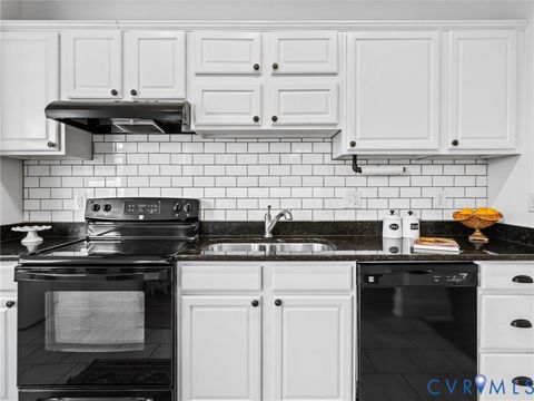 Tiny photo for 108 N Auburn Avenue, Richmond, VA 23221 (MLS # 2610767)