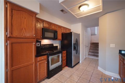 Tiny photo for 303 Bridge Crossing, Yorktown, VA 23692 (MLS # 2606319)