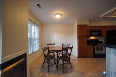 Tiny photo for 303 Bridge Crossing, Yorktown, VA 23692 (MLS # 2606319)