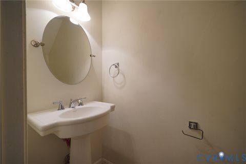 Tiny photo for 303 Bridge Crossing, Yorktown, VA 23692 (MLS # 2606319)