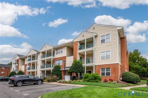 Photo of 900 Masters Row #D, Glen Allen, VA 23059 (MLS # 2620231)