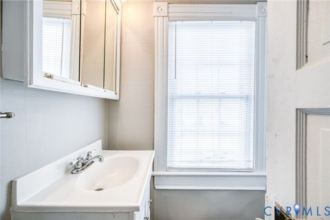 Tiny photo for 201 Suffolk Avenue, Colonial Heights, VA 23834 (MLS # 2533094)