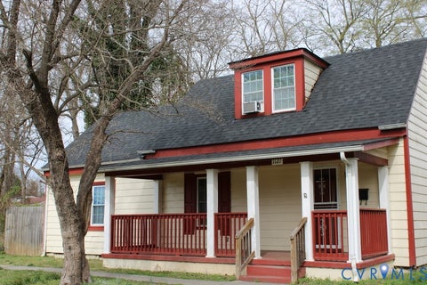 Photo of 1127 Upper Appomattox Street, Petersburg, VA 23803 (MLS # 2624596)