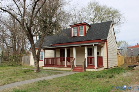 Tiny photo for 1127 Upper Appomattox Street, Petersburg, VA 23803 (MLS # 2624596)