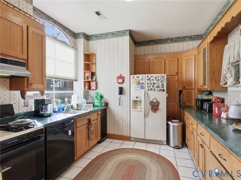Tiny photo for 11152 Cross County Road, Mineral, VA 23117 (MLS # 2616810)