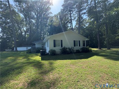 Tiny photo for 97 McCormick Drive, Reedville, VA 22539 (MLS # 2615638)