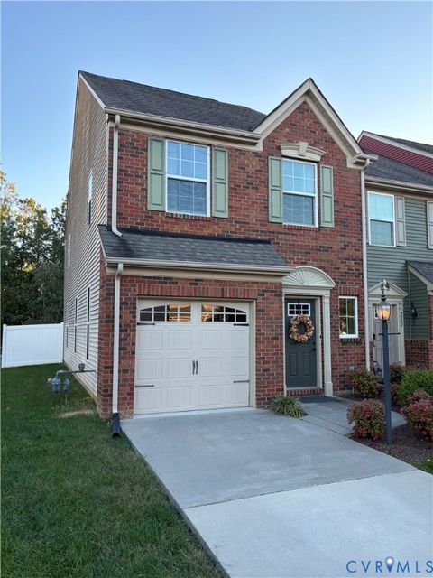 Photo of 9004 Ringview Drive, Hanover, VA 23116 (MLS # 2528286)