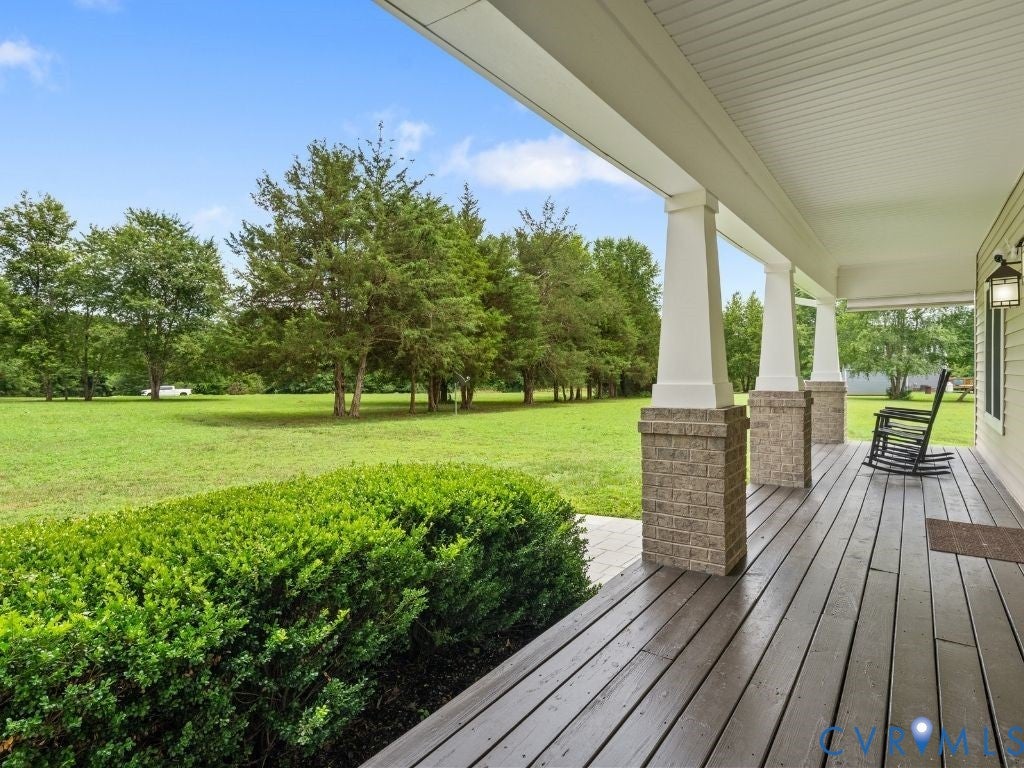 3281 Sparrows Place