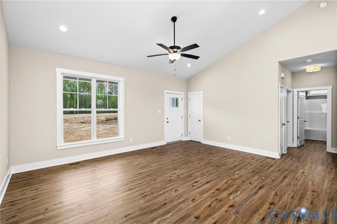 Tiny photo for 355 Happy Hollow Road, Scottsville, VA 23921 (MLS # 2612851)
