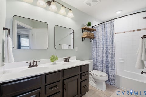 Tiny photo for 17900 Boston Creek Trail, Moseley, VA 23120 (MLS # 2628458)