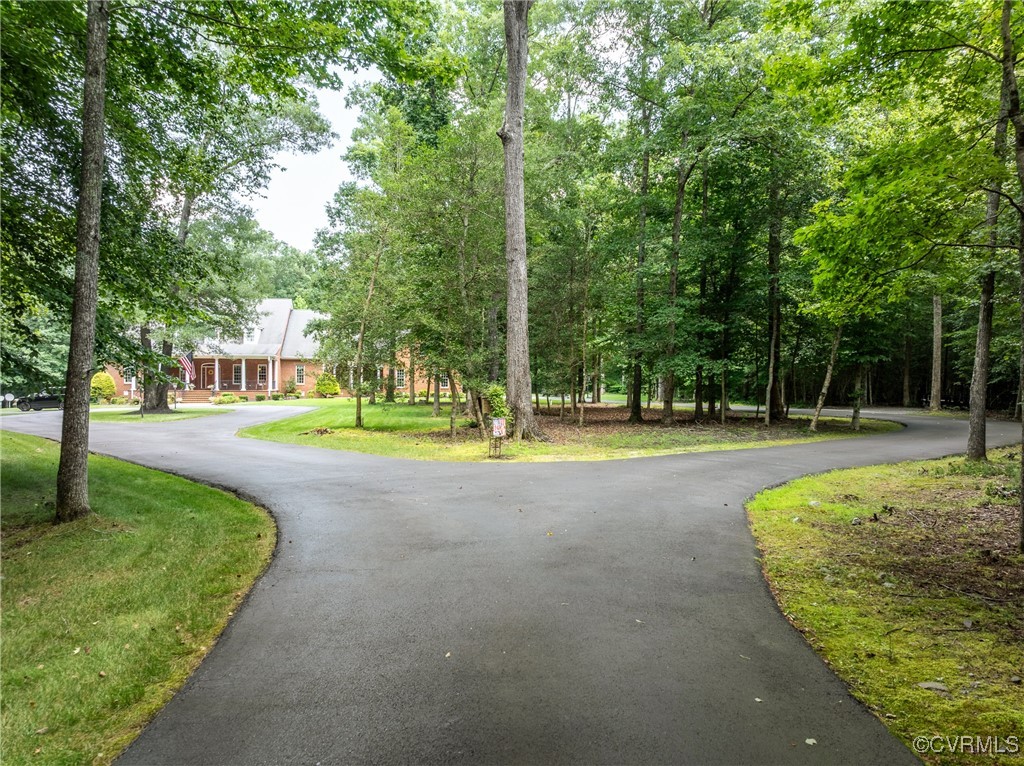 10100 Tripps Lane