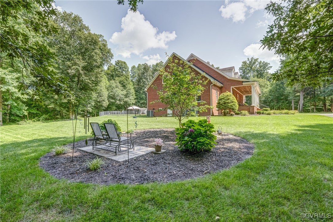 10100 Tripps Lane