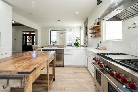 Tiny photo for 620 Mansion Drive, Hopewell, VA 23860 (MLS # 2602064)