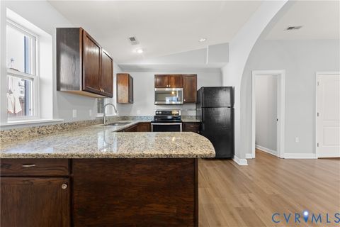 Tiny photo for 410 N 33rd Street, Richmond, VA 23223 (MLS # 2609460)